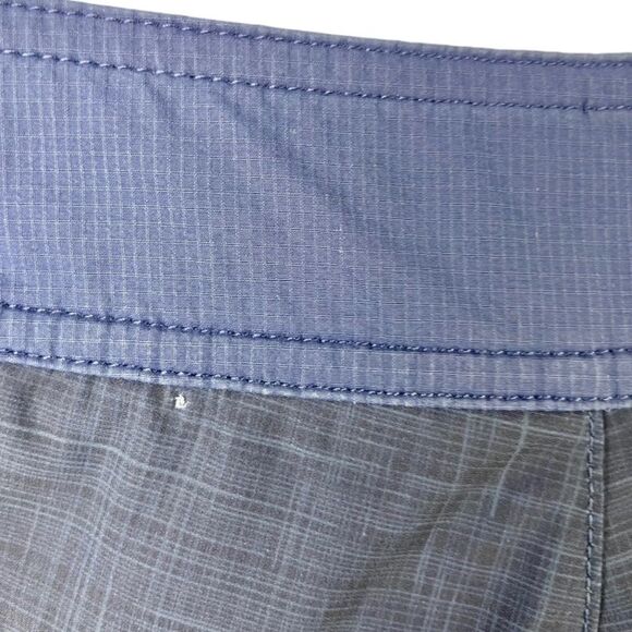 The North Face Blue Plaid Board Shorts Size L/ 34 - Picture 5 of 7